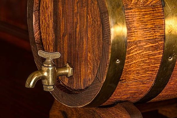 Essentiels du brasseur amateur: Choisir le bon matériel pour un brassage maison réussi